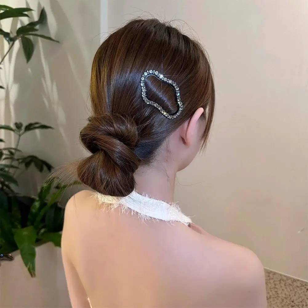 Shining Rhinestone Hair Braiding Clips Hollow Out Cloud Shape Hairpins Side Hair Bobby Pins Hair Barrettes new 2025 Hair Accessories