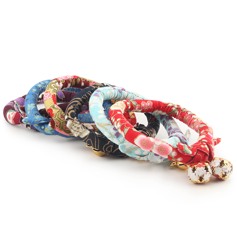 Breakaway Cat Collar,Japanese Chirimen Kimono Print Cat Collar Floral Pattern with Bell for Kitten Puppy Pet Supply Adjustable