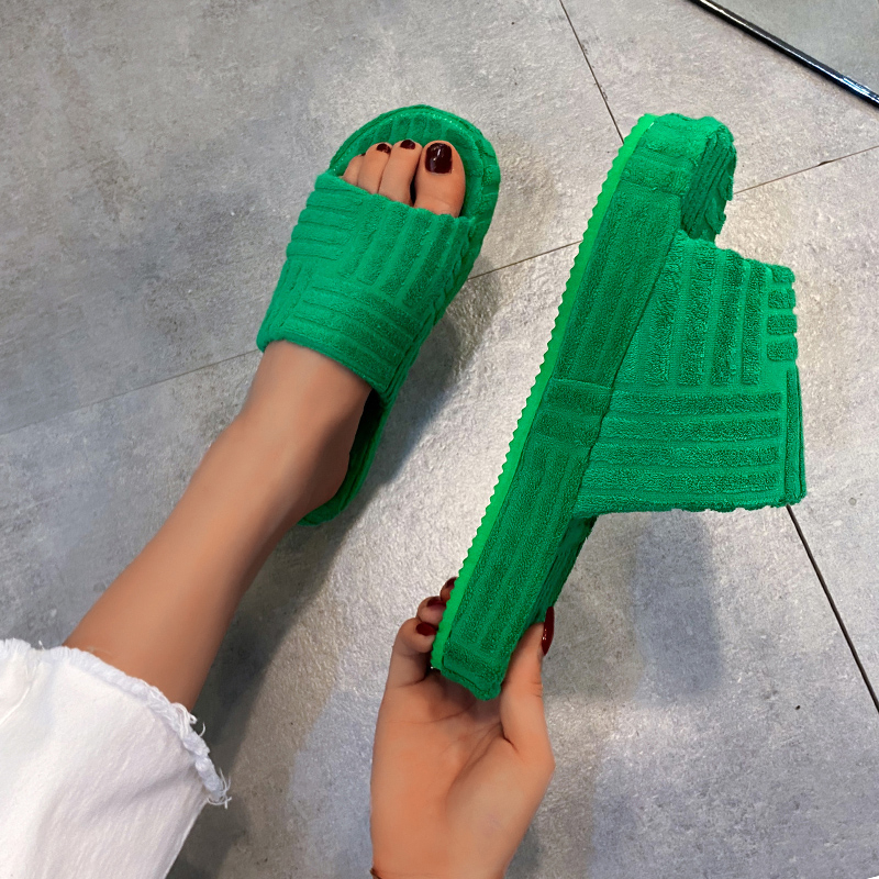 2022 Women New Luxury One-word Thick-soled Warm Furry Women's Shoes Embossed Cotton Drag Outdoor All-match Casual Slippers