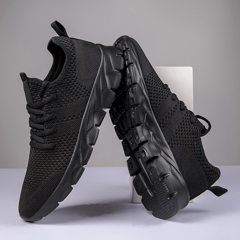 Ultralight Sneakers: Trendy Breathable Mesh Non-slip Casual Footwear for Men 4