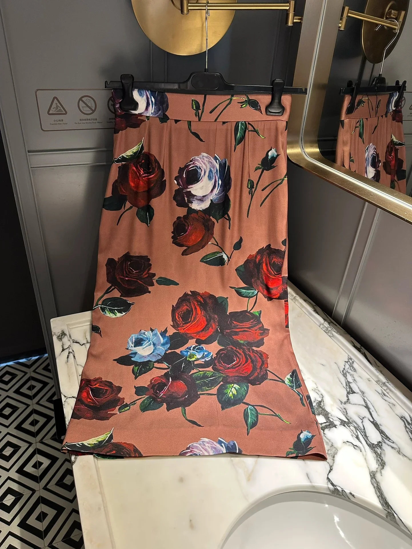 SpringSummer Rose Print Turndown Collar Long sleeved ShirtHshaped Loose Half Skirt woman Set of Two Female clothing 240419