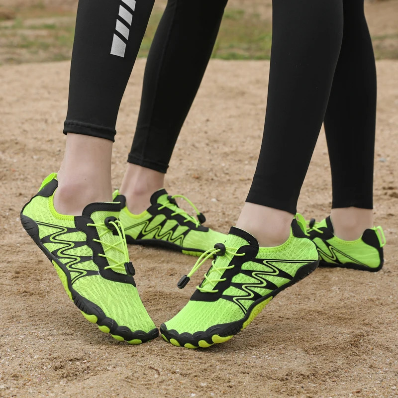 2025 new Water outdoor comfort dry water for mens quick drying breathable beach barefoot sports shoes 240425