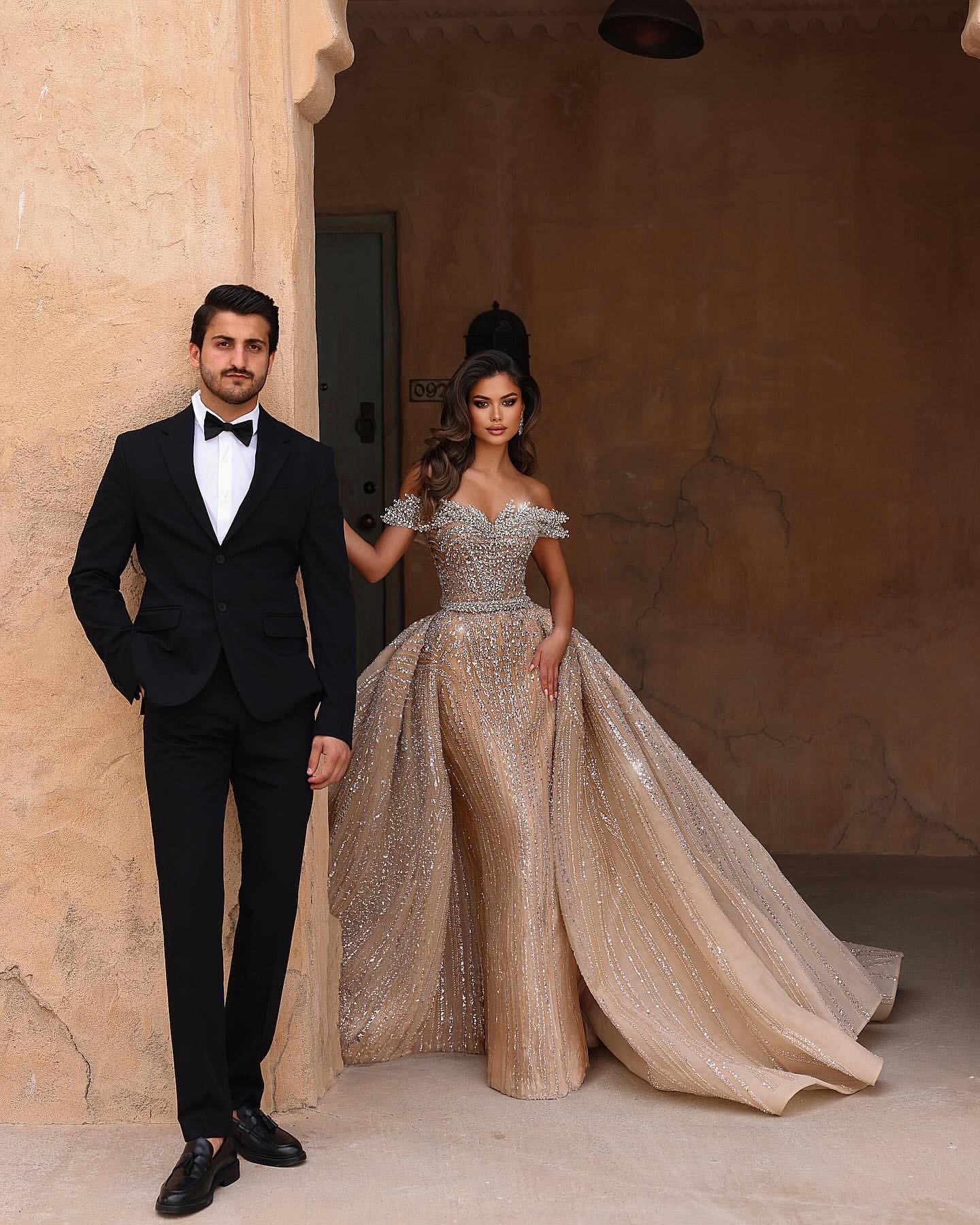Crystal Covered Vintage Chart Wedding Dress With Detachable Off Shoulder Wedding Dresses Bridal Gowns Backless Sweep Train Robe De Mariage es