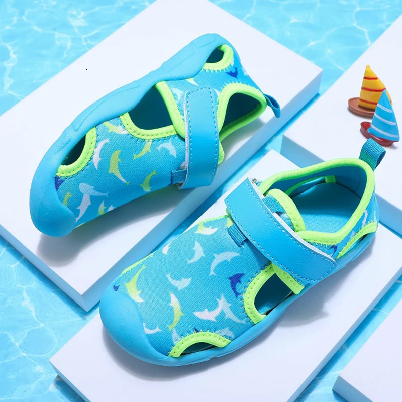 Childrens sandals girls fashionable comfortable breathable mesh casual shoes boys water sports childrens beach shoes 240424
