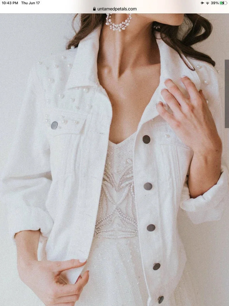 Bride to Be Personalized White Pearl Denim Jacket Bachelorette Wedding Gifts Customized Name Bridesmaid Dressing Gown Jean Coats 240429