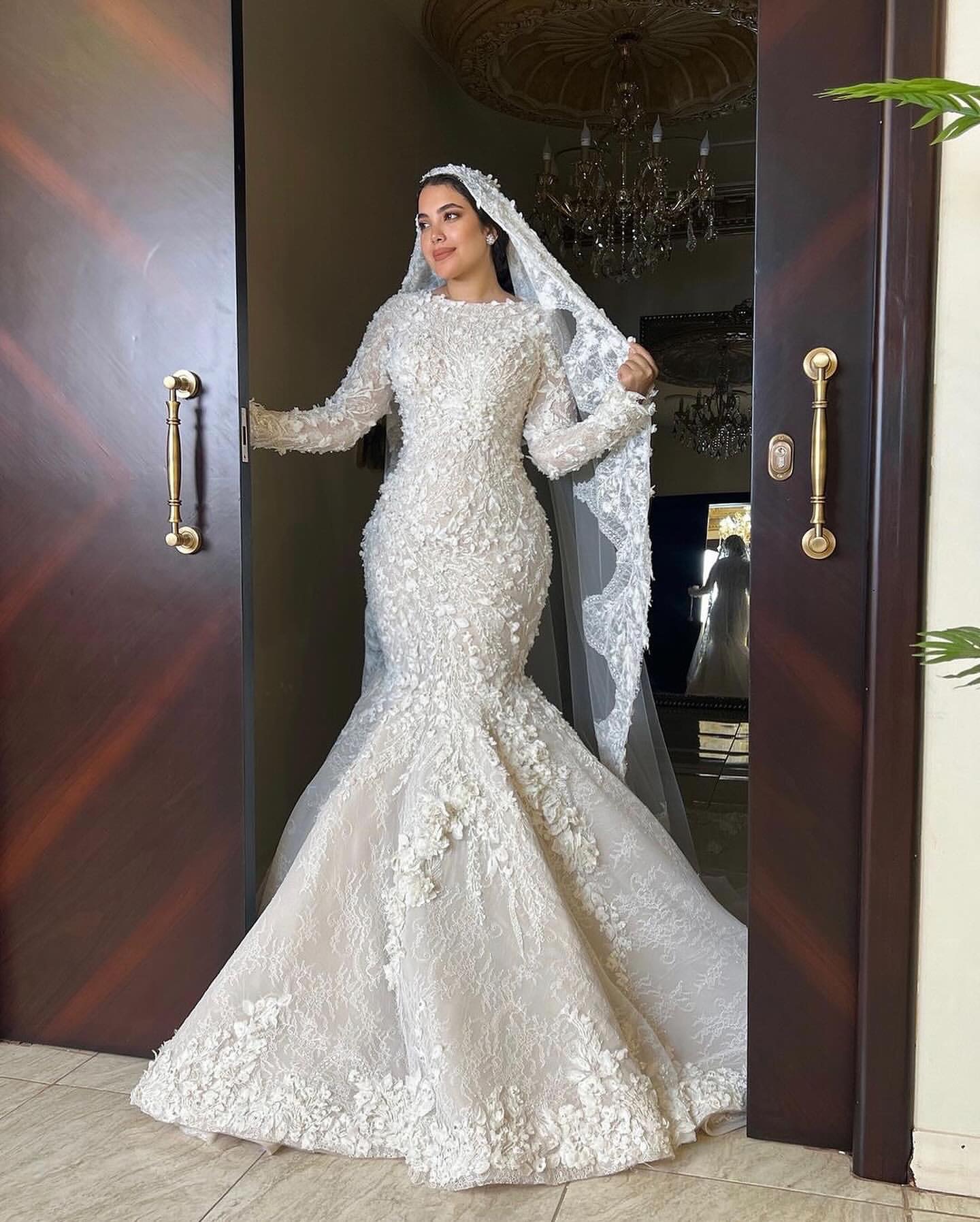 Stunning Mermaid Muslim Wedding Dresses Plus Size Lace Appliqued Bridal Gowns Long Sleeves Jewel Neck Sweep Train Middle East Vestido De Novia 0616