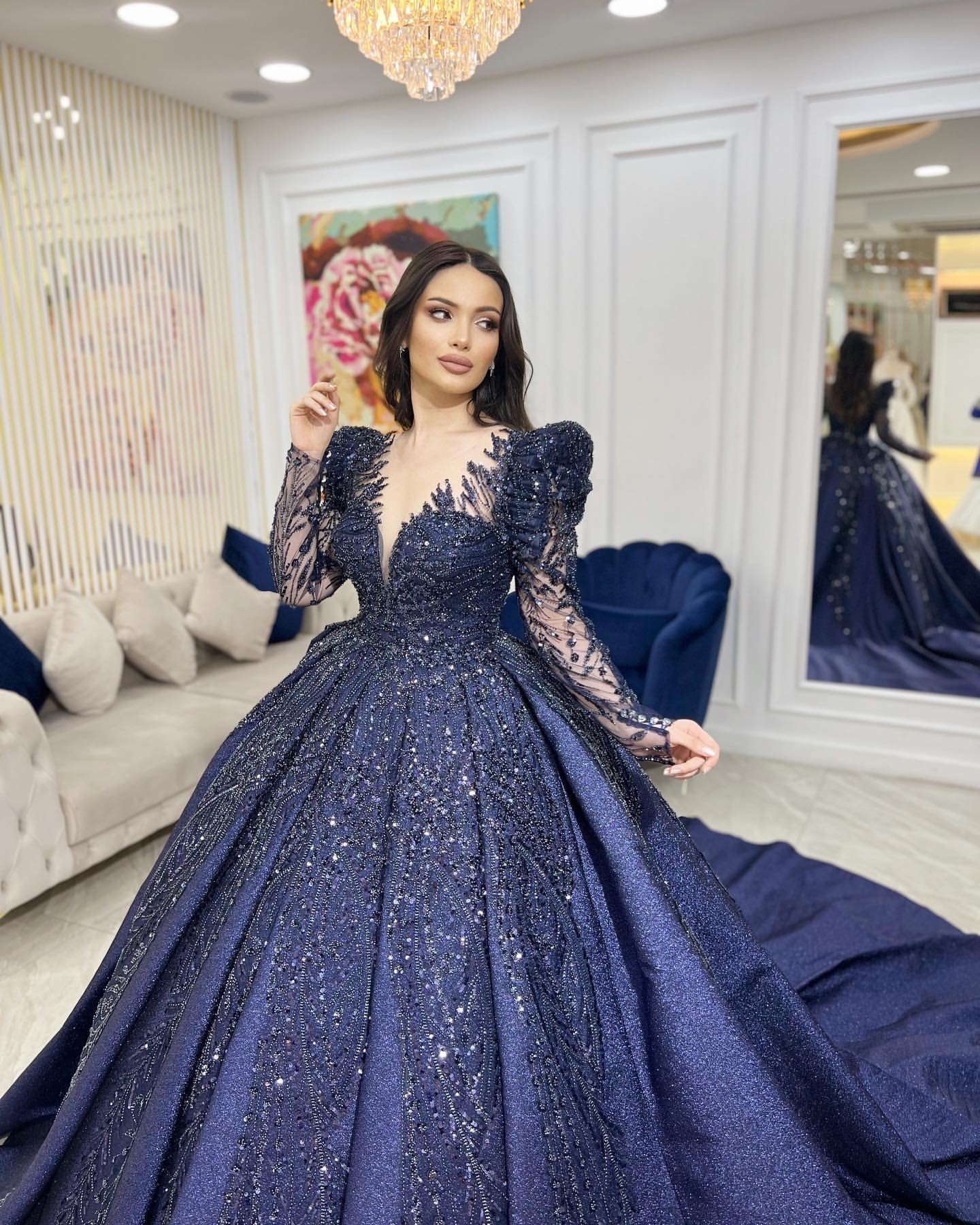 Navy Blue Muslim Evening Dresses Elegant Sheer V Neck Long Sleeves Ball Gown Turkish Kaftan Dress Crystal Beaded Ruffle Formal Gowns For Women Lz0304