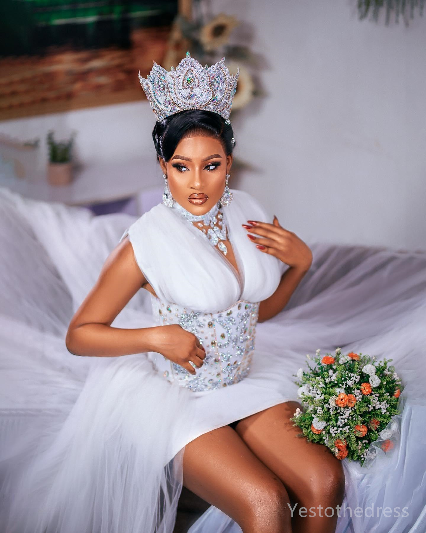 R&W 2024 Short For Bride Wedding Dresses Gowns High Neck Illusion Bridal Dress Rhies Crystals Decorated Sequined Lace Gown for Marriage D234