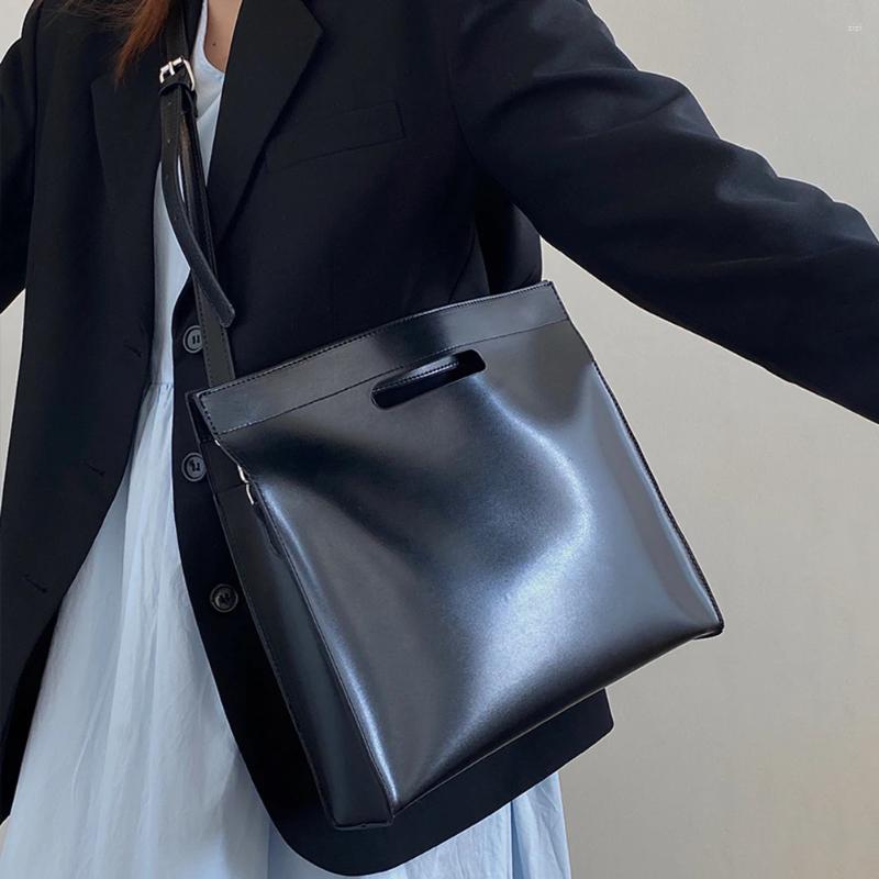Shoulder Bags Women Commute Messenger Bag Large Capacity Business Tote PU Leather Minimalist Document Ladies Work