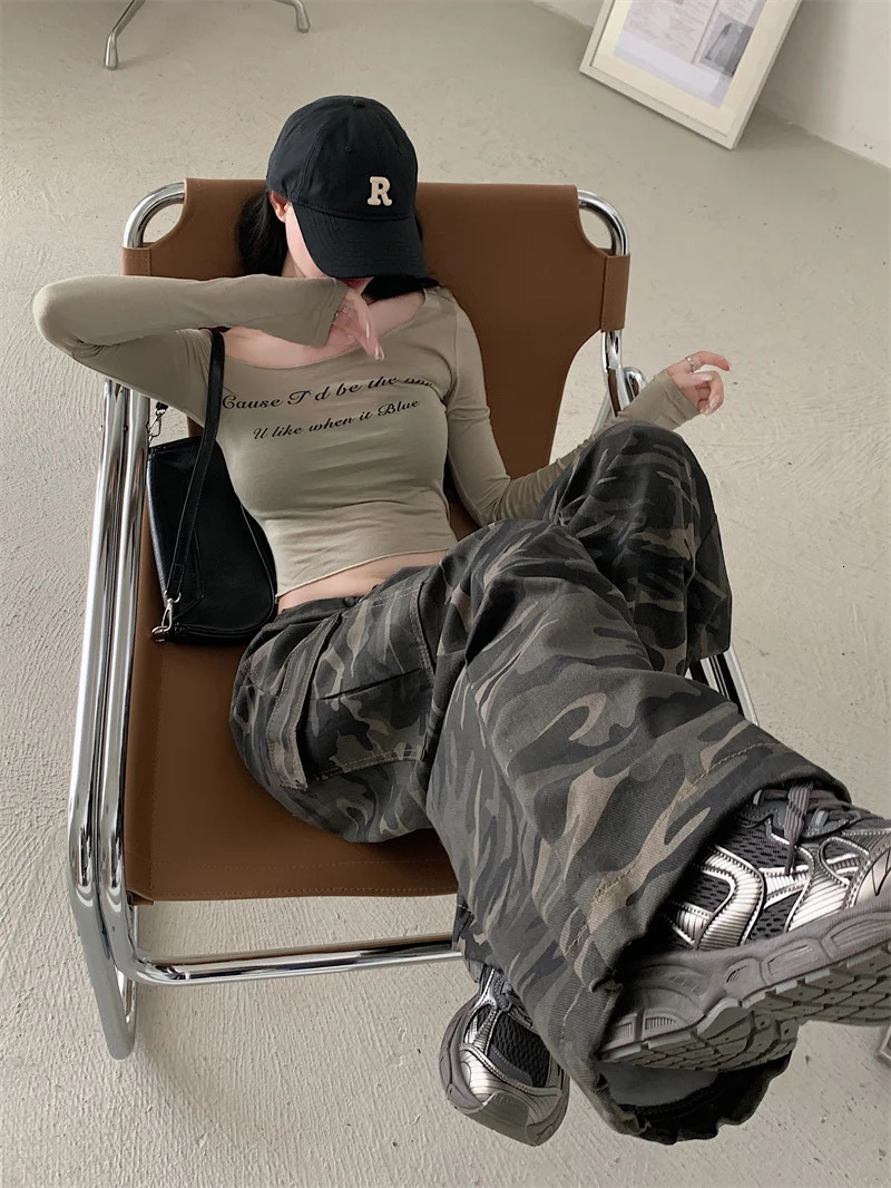 Autumn Winter Low Rise Jeans Y2k Womens American Street Loose Pants Womens Camo Mop Jeans 240426