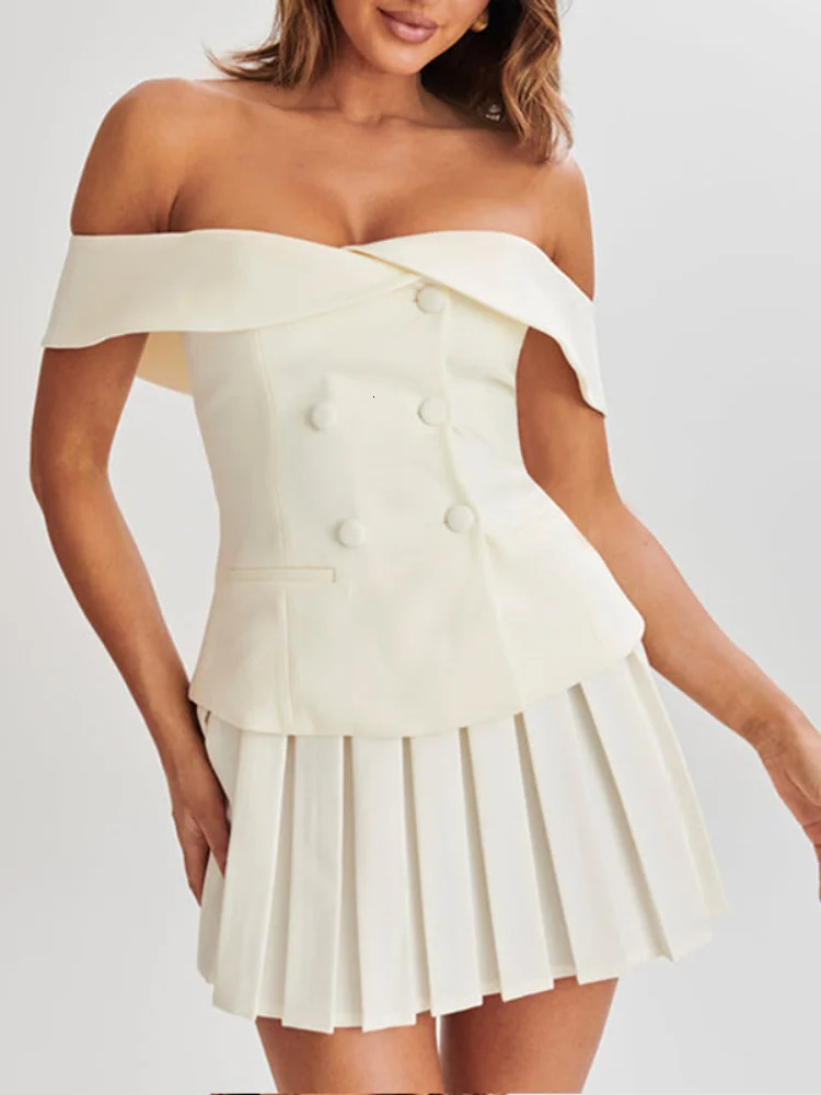 Elegant Mini Skirt Sets Women Strapless Doublebreasted Top Female Suit Sleevelss Slim Tops Pleated Skirts Set Lady Outfits 240423