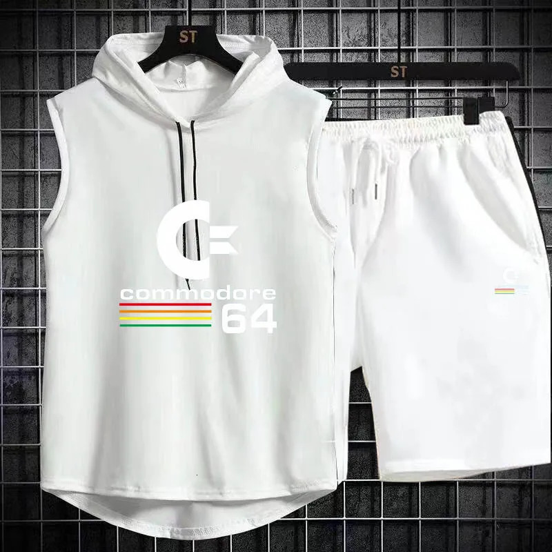 Commodore 64 T shirt Men Short Sleeved T-shirtShorts Set Beach Mens Casual Tee Shirts C64 Summer Harajuku Sportswears 240429