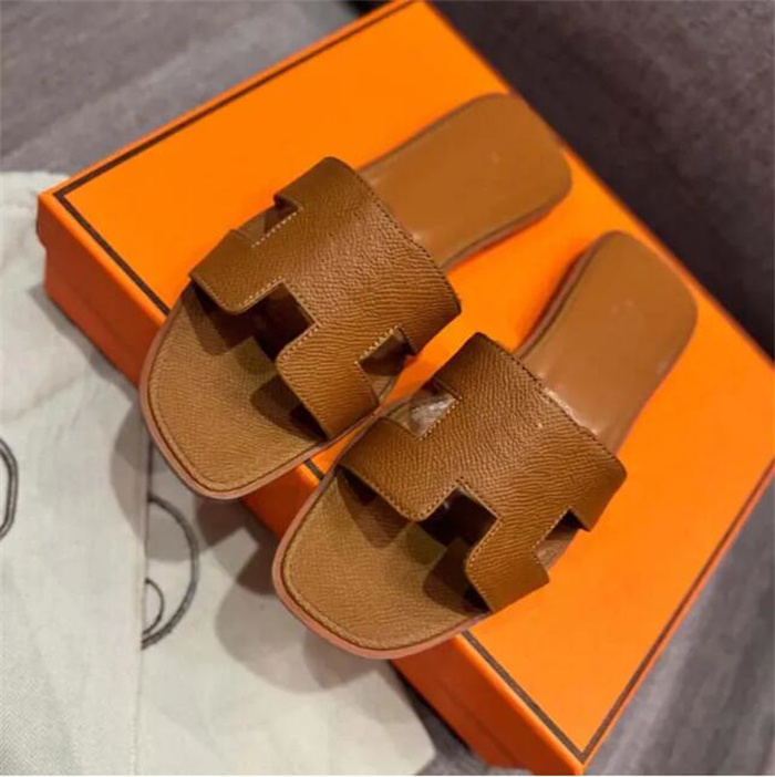 Designer sandals for women slides sliders claquette slippers triple black white ladies beach sandal leather patent slipper womens shoes