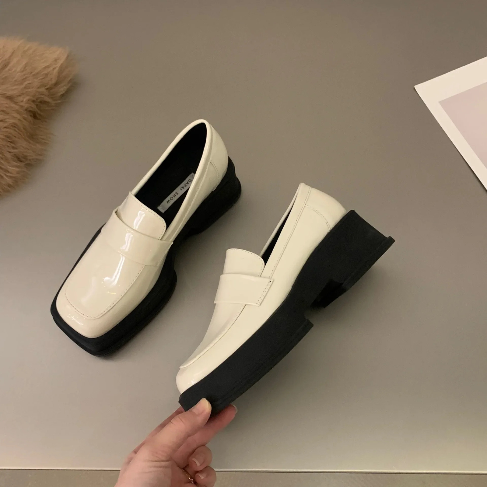 Spring Autumn Thick Soled Fashion Single Shoes Womens Shoes Square Toe Loafers British Style Small Leather Shoes 240428