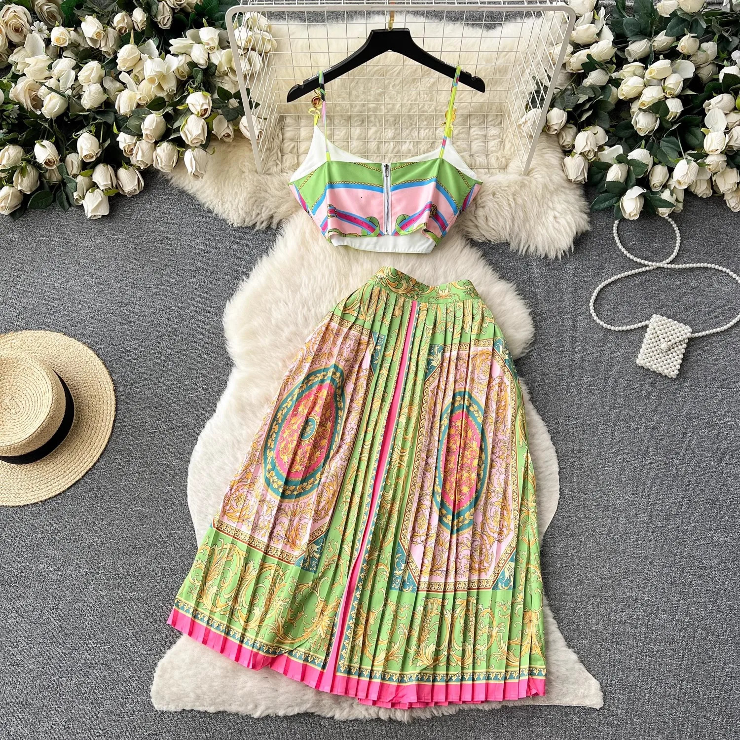Summer Holiday Sexy Baroque Chain Two Piece Set Womens Simple Metal Buckle Spaghetti Strap Crop Top Pleated Midi Skirt Suit 240423