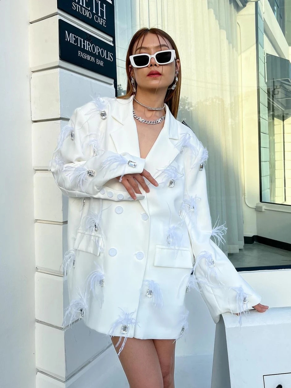 Spring Autumn Womens Blazer Coat French Style Suit Jacket Rhinestone Stitching Feather Double Breasted Loose Suit Jacket 240424
