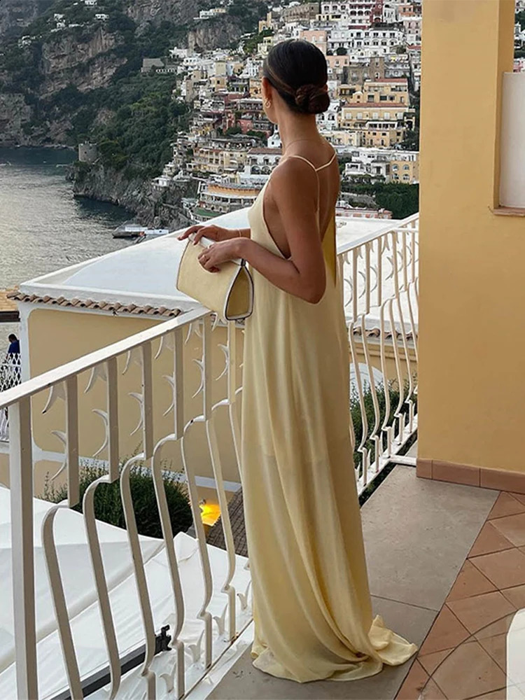 Sexy Backlesss Dress Women Maxi Apricot Sleeveless Hollow Out Feamle Beach Dresses Loose Straight Satin Evening Party Robe 240423