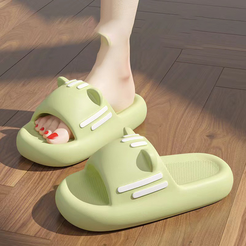 Slippers: women's feeling of stepping on feces Cat's ears (Steamed cat-ear shaped bread) indoor household wear anti-skid thick soled wear-re