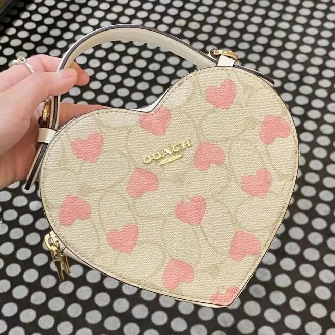 Classic Logo Women's Bag Cute Heart-Moving Striped Messenger Bags New Presbyopic Love Box Women's Bag