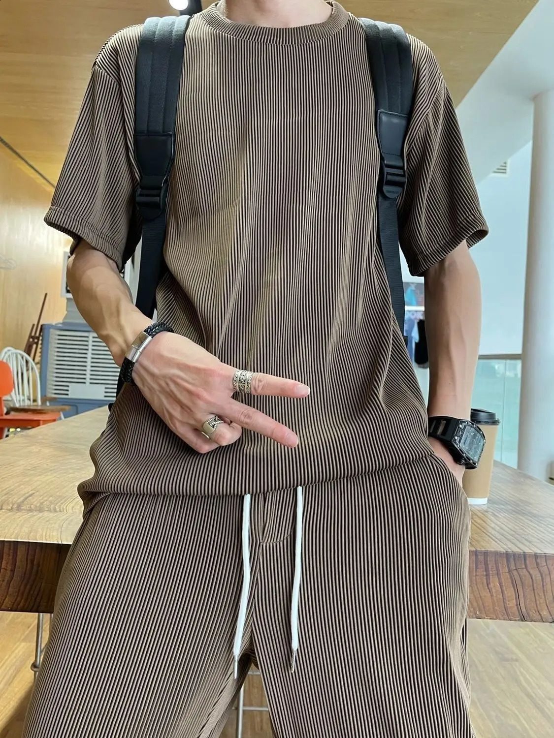 Summer Mens Loose Ice Sports Tracksuits Fashion Casual Short Sleeve Tshirt And Pants Twopiece Sets Men Clothes Suit 240420