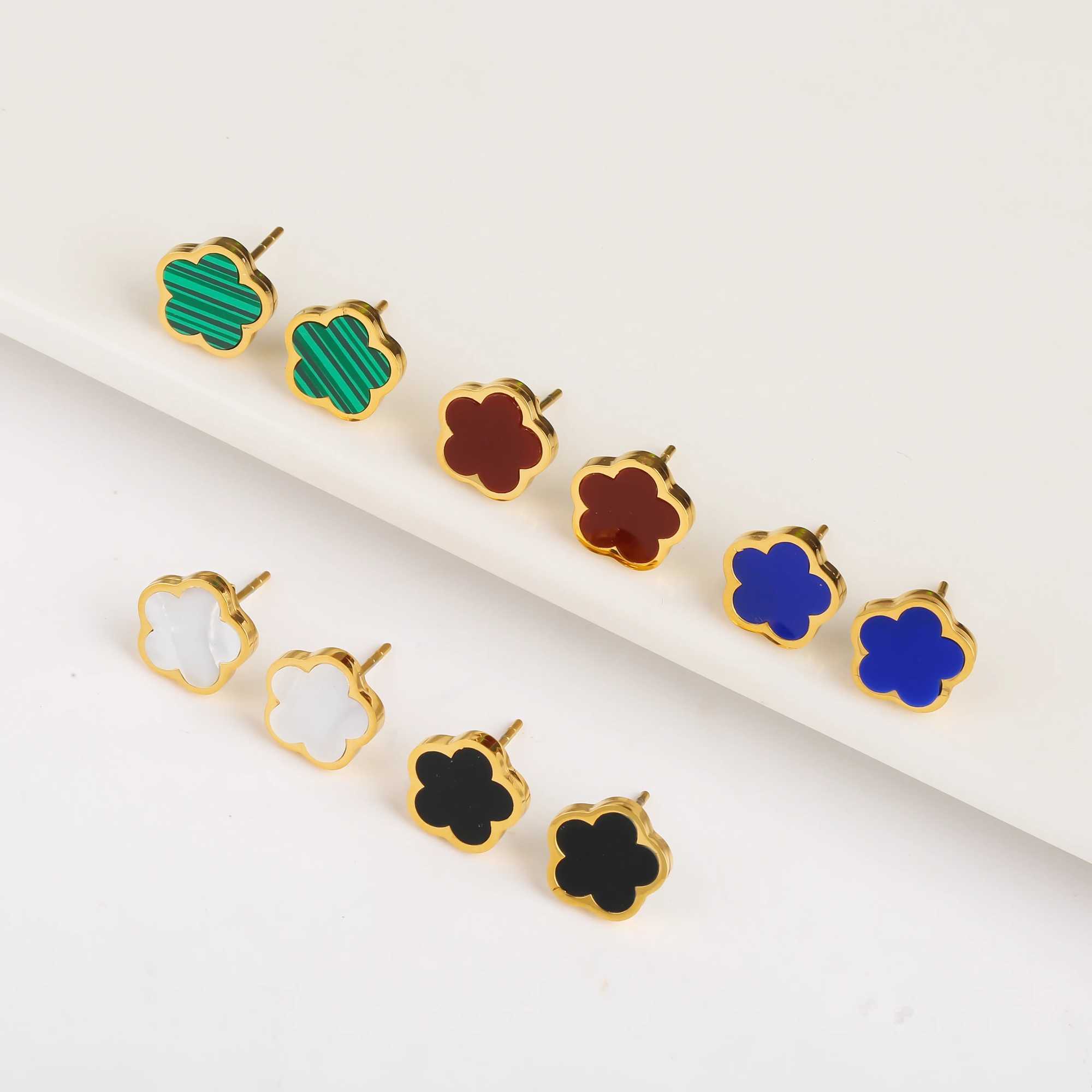 Chain Stainless Steel Hot Selling Plum Blossom Plant Five Leaf Flower Bracelet Creative Single Sided 18K Gold Waterproof Clover H241119