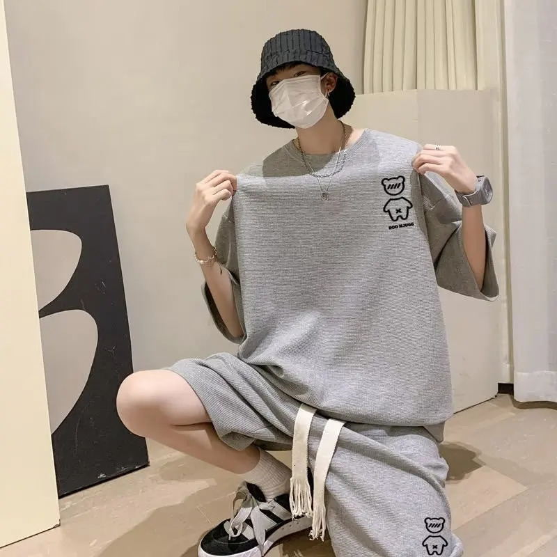 Korean Fashion Men Short Sets Hip Hop Rock Casual Short Suit Funny Bear Tshirts Shorts 2 Piece Set Summer Tracksuit Men 240429