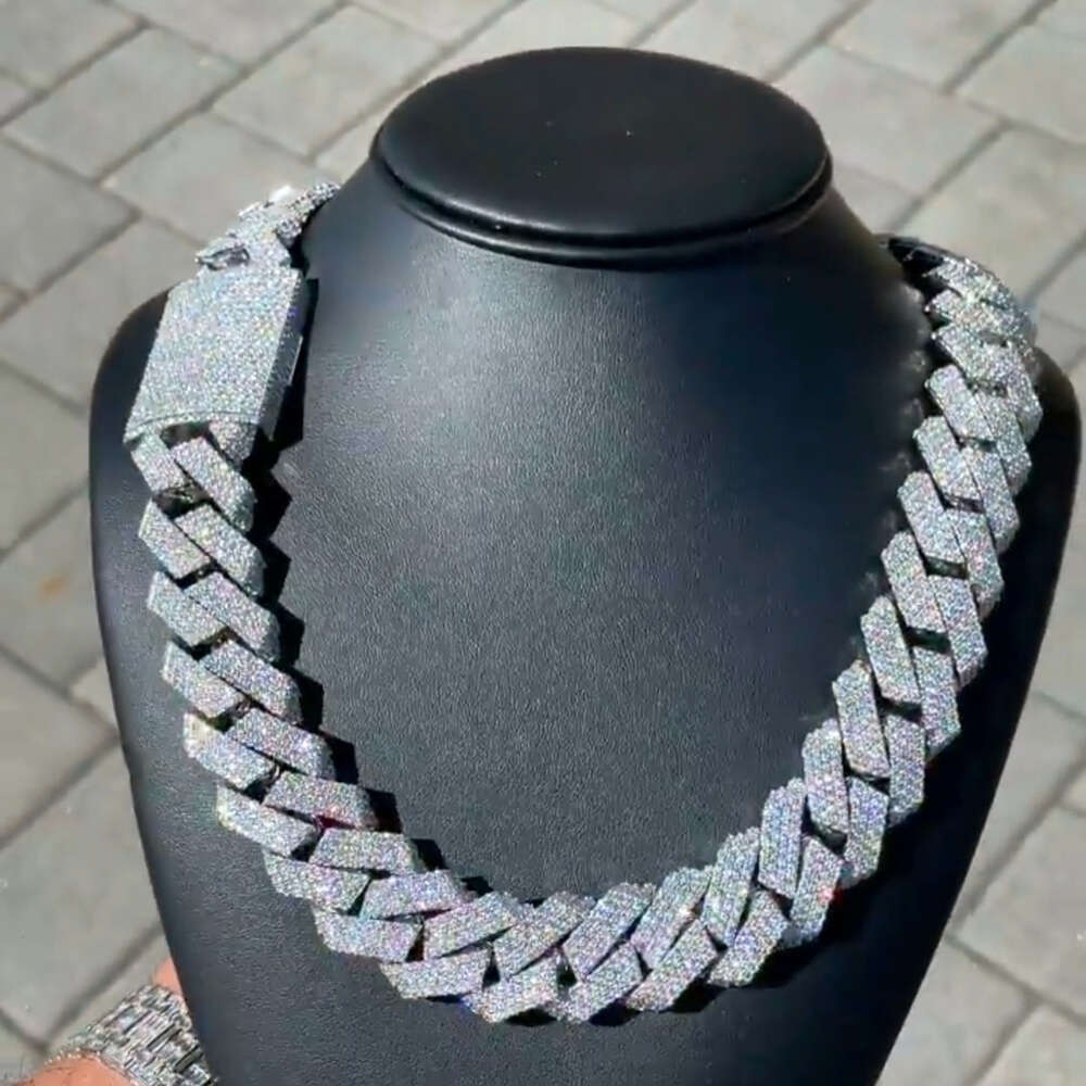 Classic 22 Mm Moissanite Micro Pave Hip Hop Iced Out Miami Cuban Link Chain 24 Inch