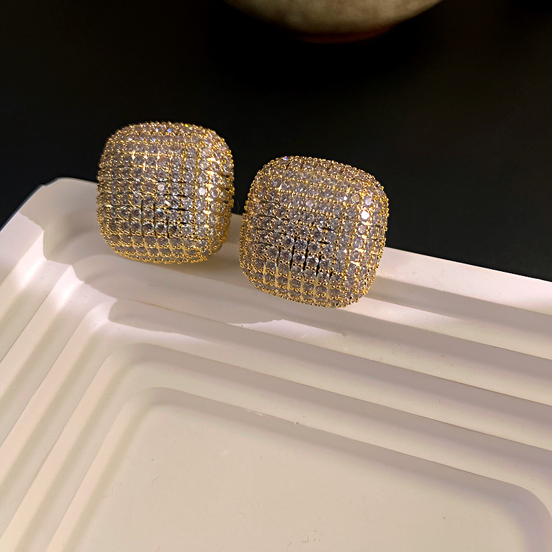 2024 Sparkg Stud Earrings Jewelry Sterg Sier Pave Emerald Lab Moissanite CZ Dia Gemstones Party Eternity Women Gold Earring Gift