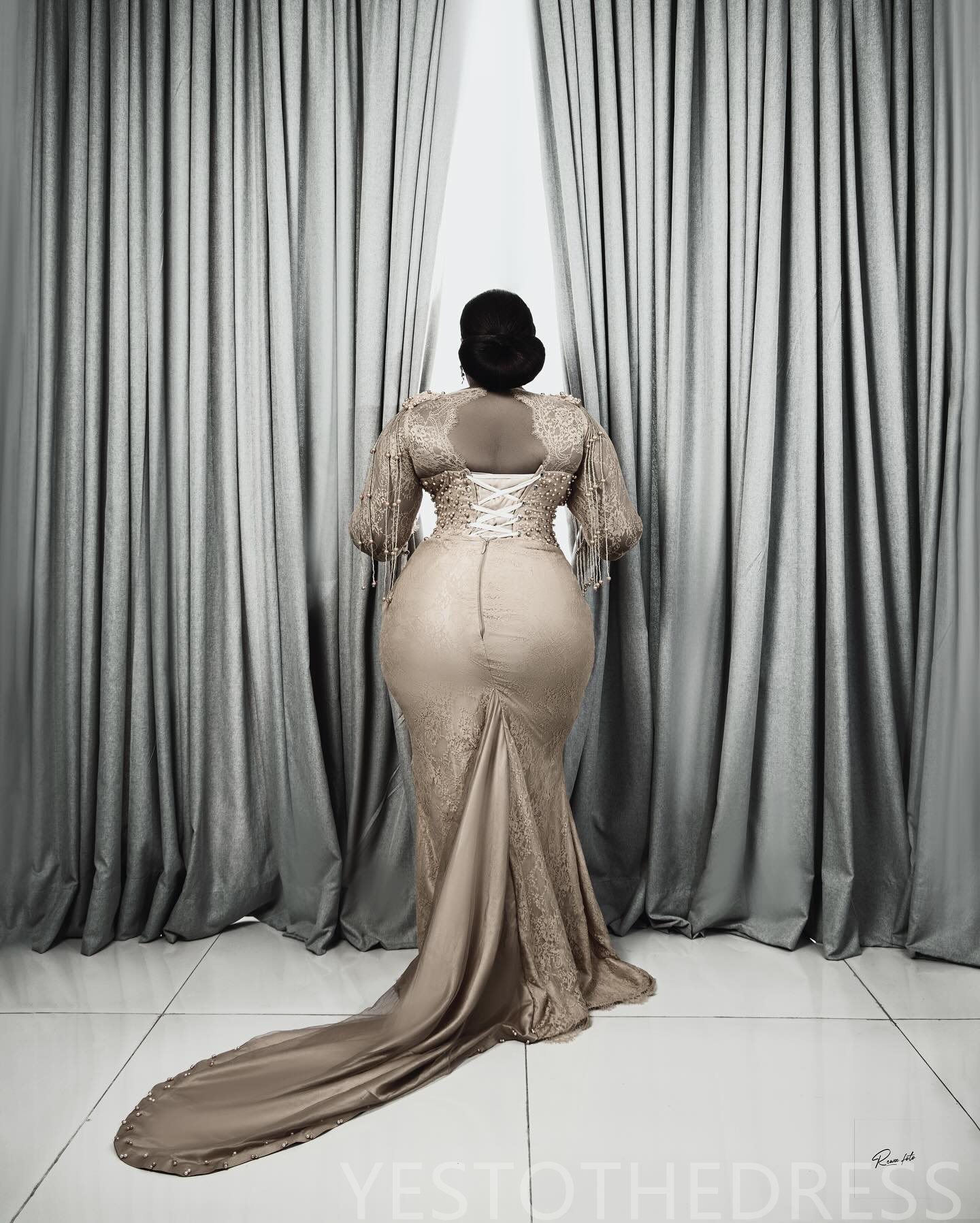 2024 Plus Size Gold Prom Dresses for Special Occasions Promdress Long Sleeves Pearls Decorated Lace Beading Tassel Birthday Party Dress Reception Gown