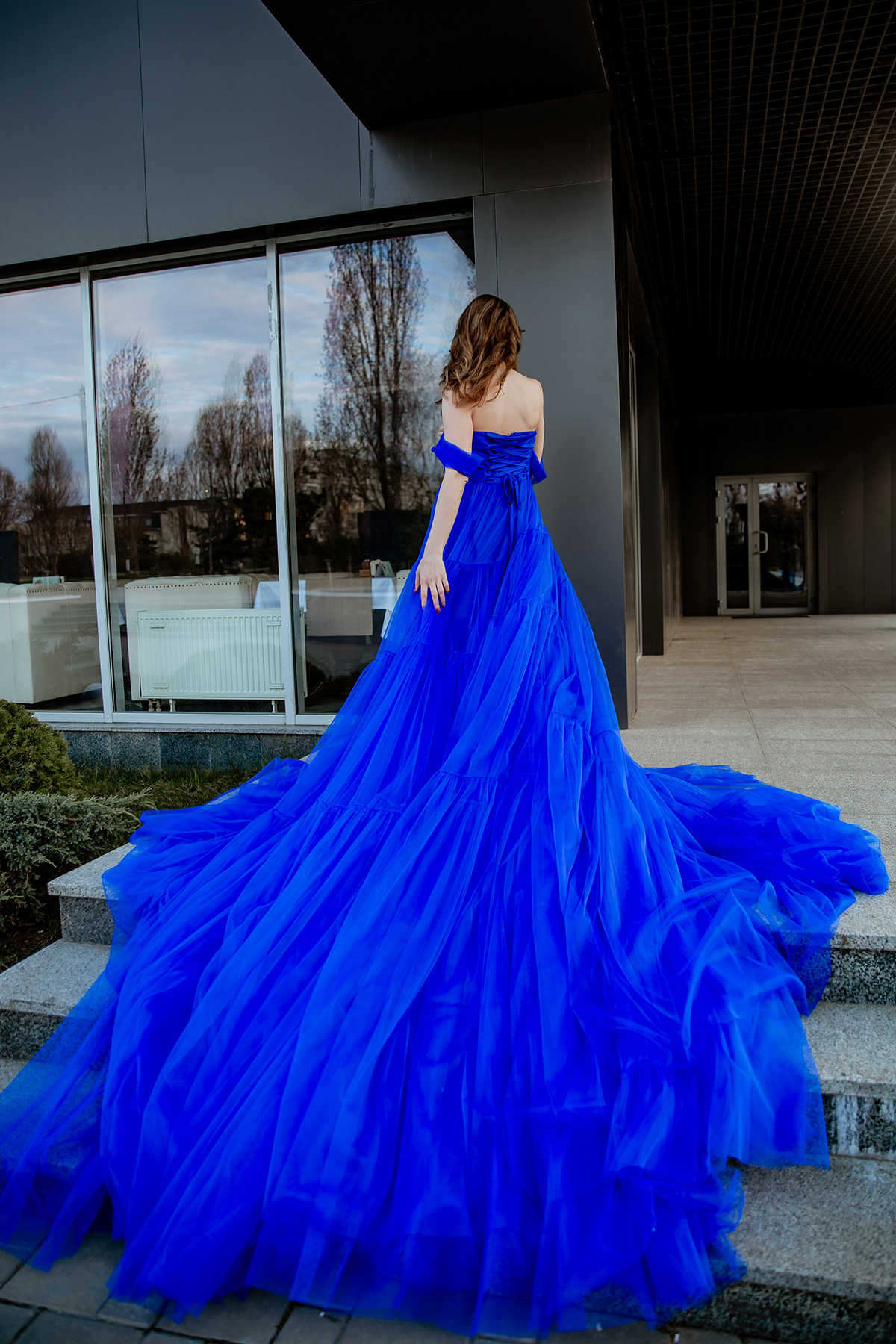 Deep Blue A-Line Prom Strapless Short Sleeve Sweep Train Pick-ups Tiered Celebrity Evening Dresses Plus Size Custom Made L24654 0508