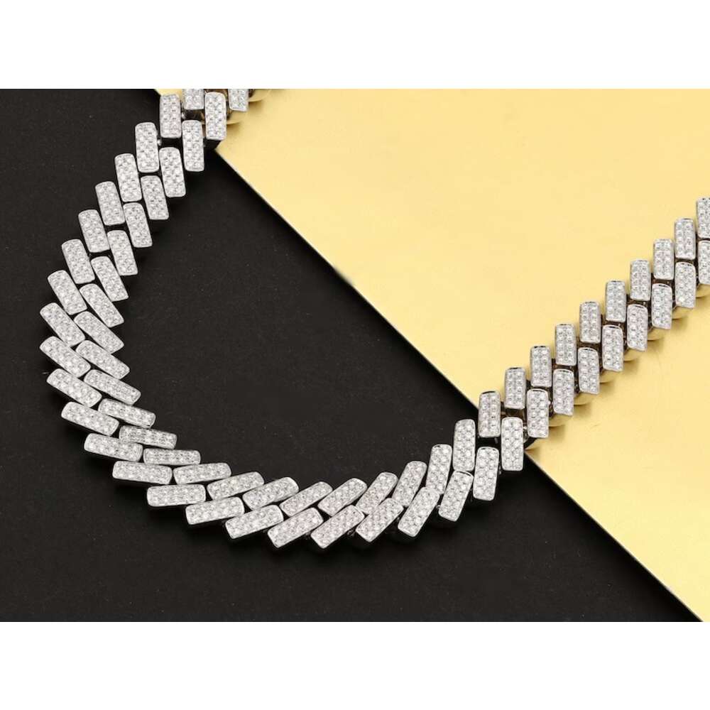 Beautiful Full White Moissanite Diamond Cuban Link Necklace 925 Starling Silver Necklace Customized Jewelry Gift for Men Women