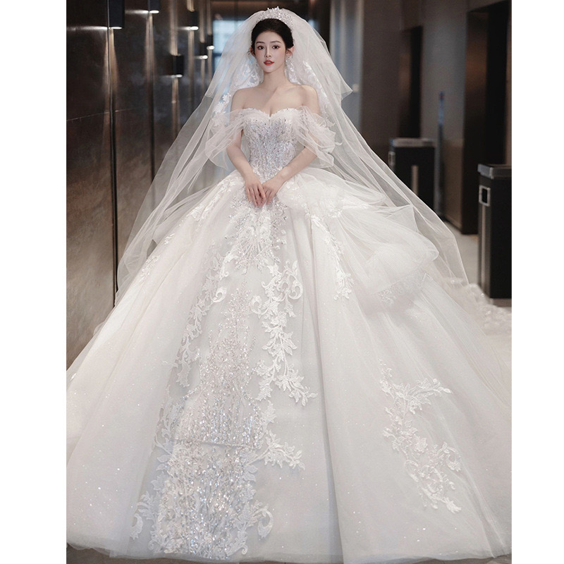 a e Wedding Exquisite Dresses Long sexy off shoulder Appliques Sequins 3D Dias Lace Train Folds Beaded or Length Bridal Gowns Custom Made Abiti Da