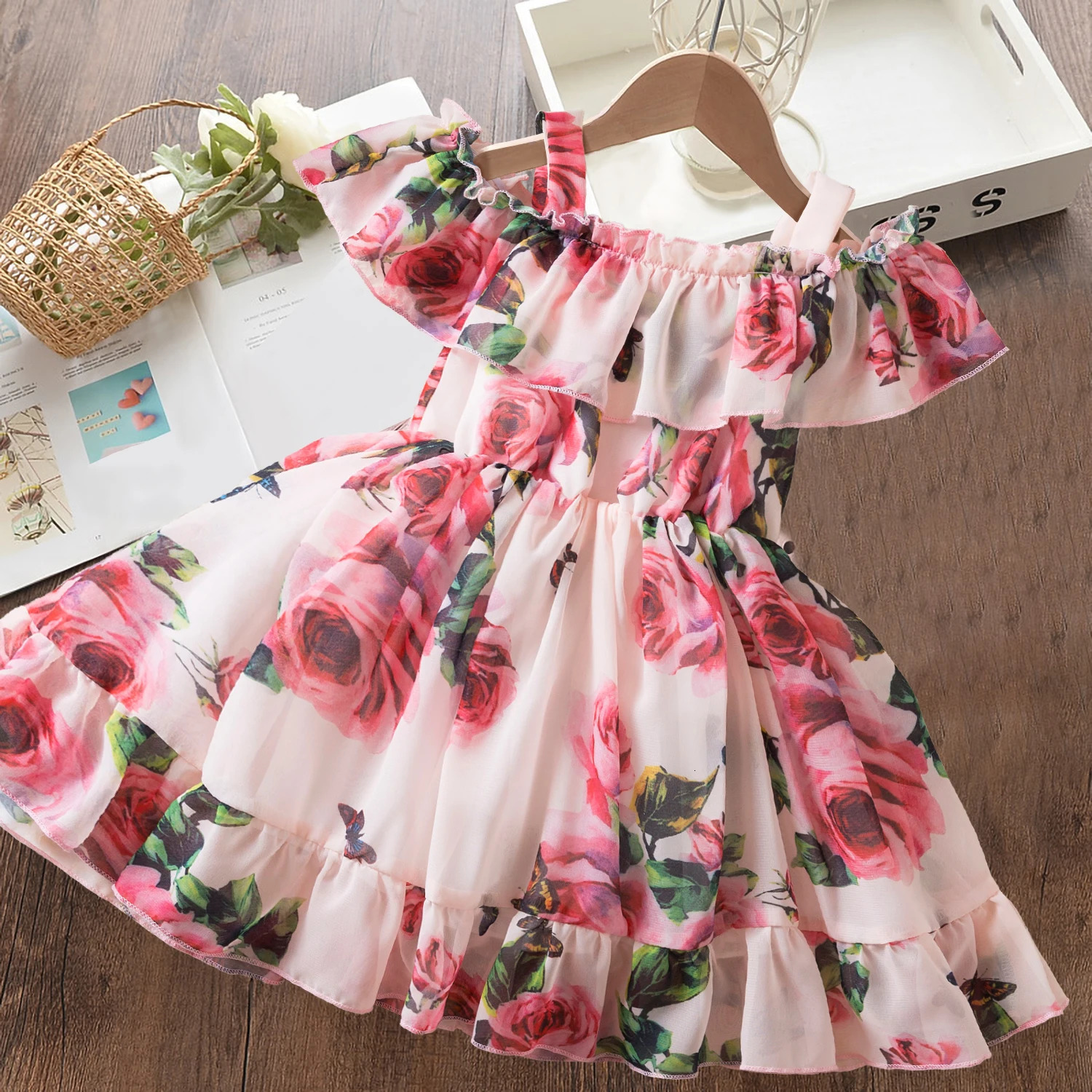 Summer Cute Girls Sequined Princess Dress Kids Sleeveless Tulle Clothes Children Birthday Party Vestido Easter Tutu Costume 240416