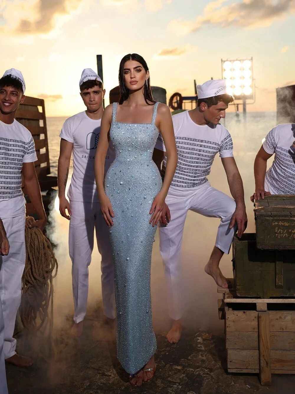 Hollow Column Prom Spaghetti Sleeveless Ankle Length Lace Design Appliques Sequins Beading Celebrity Evening Dresses Plus Size Custom Made L24675 0508