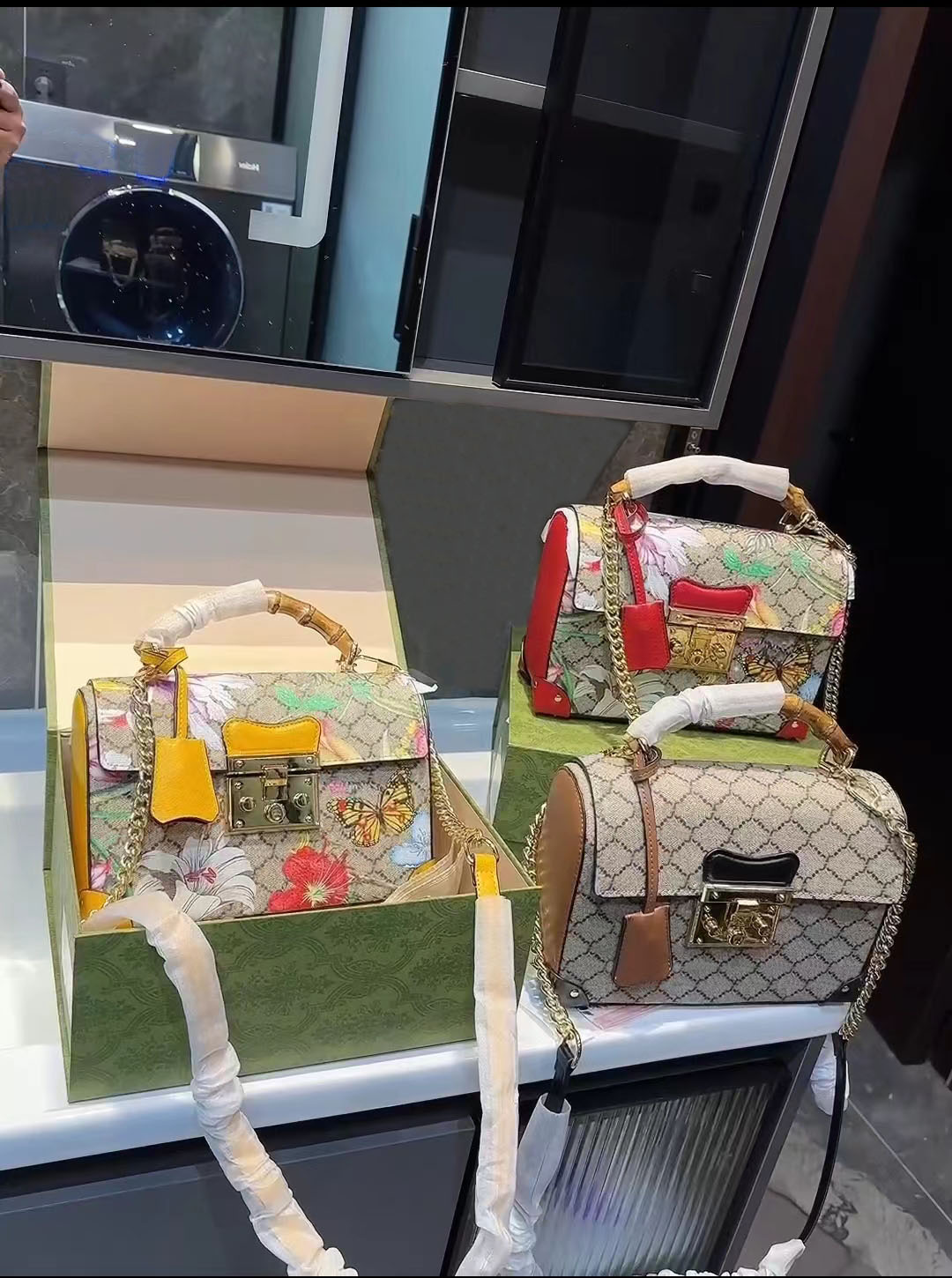 Fashion Berry Bamboo Shoulder Bag with Leather Holder - Designer Padlock Tote Handbag Crossbody, Chain Handle Luxury Purse