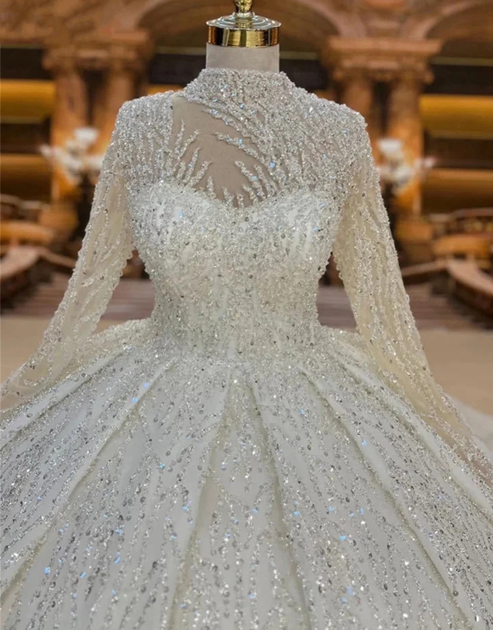 Sparkle Ball Gown Wedding Dress 2025 High Neck Beads Sequins Long Sleeve Bride Dresses Arabic Bridal Gown Custom Made Vestidos De Noivas