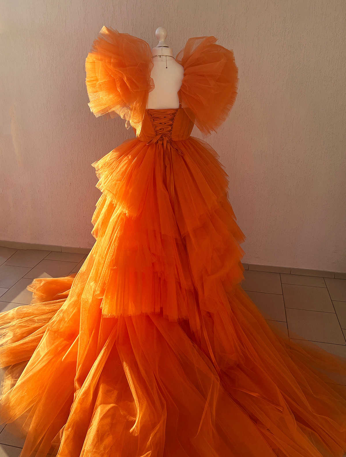 Sexy A-Line Prom Dresses Spaghetti Short Sleeve Sweep Train Ruffles Tiered Celebrity Evening Dresses Plus Size Custom Made L24652