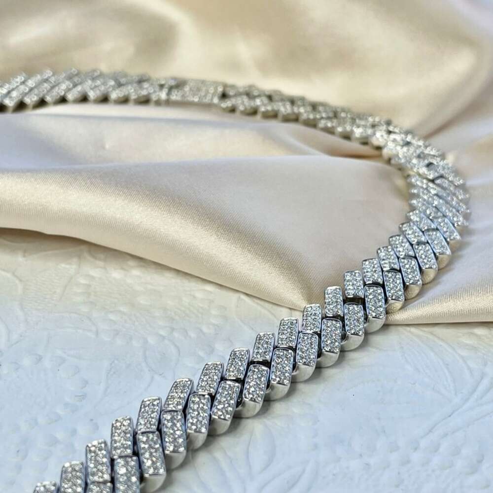 Beautiful Full White Moissanite Diamond Cuban Link Necklace 925 Starling Silver Necklace Customized Jewelry Gift for Men Women
