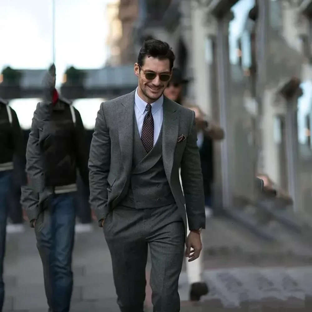 Tuxedos Made Groomsmen Grey Custom Groom Suit Formal Suits Business Men Wear(Jacket+Pants+Vest) Three Pieces Wedding Best Man Wear smen s