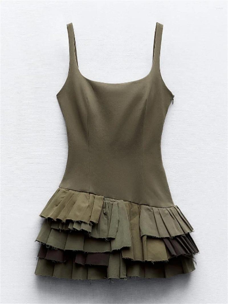 Casual Dresses Womens Chic Army Green Sexy Suspender Mini Dress Irregular Sleeveless Pleated Bodycon Vestidos Female 2024 High Streetwear