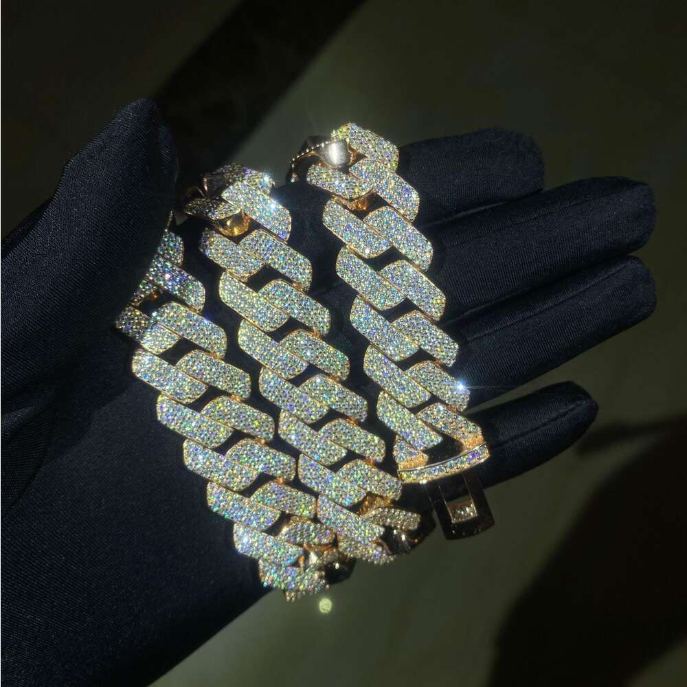 Ice Out Cuban Chain S925 Silver 18mm Wide 3 Row Moissanite Cuban Chain Necklace