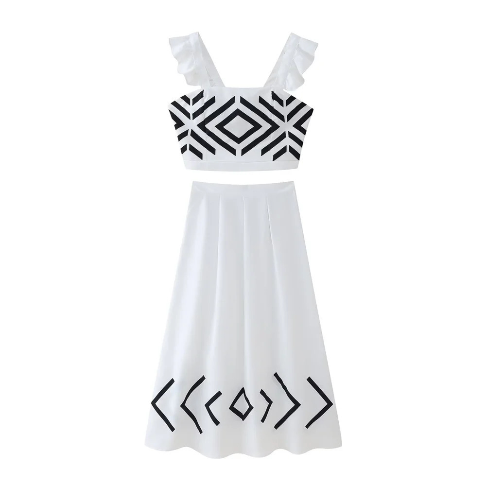 PB ZA Spring Womens Fashion and Elegance Versatile Strap Underwear Decoration Top Aline Half skirt Set 240423