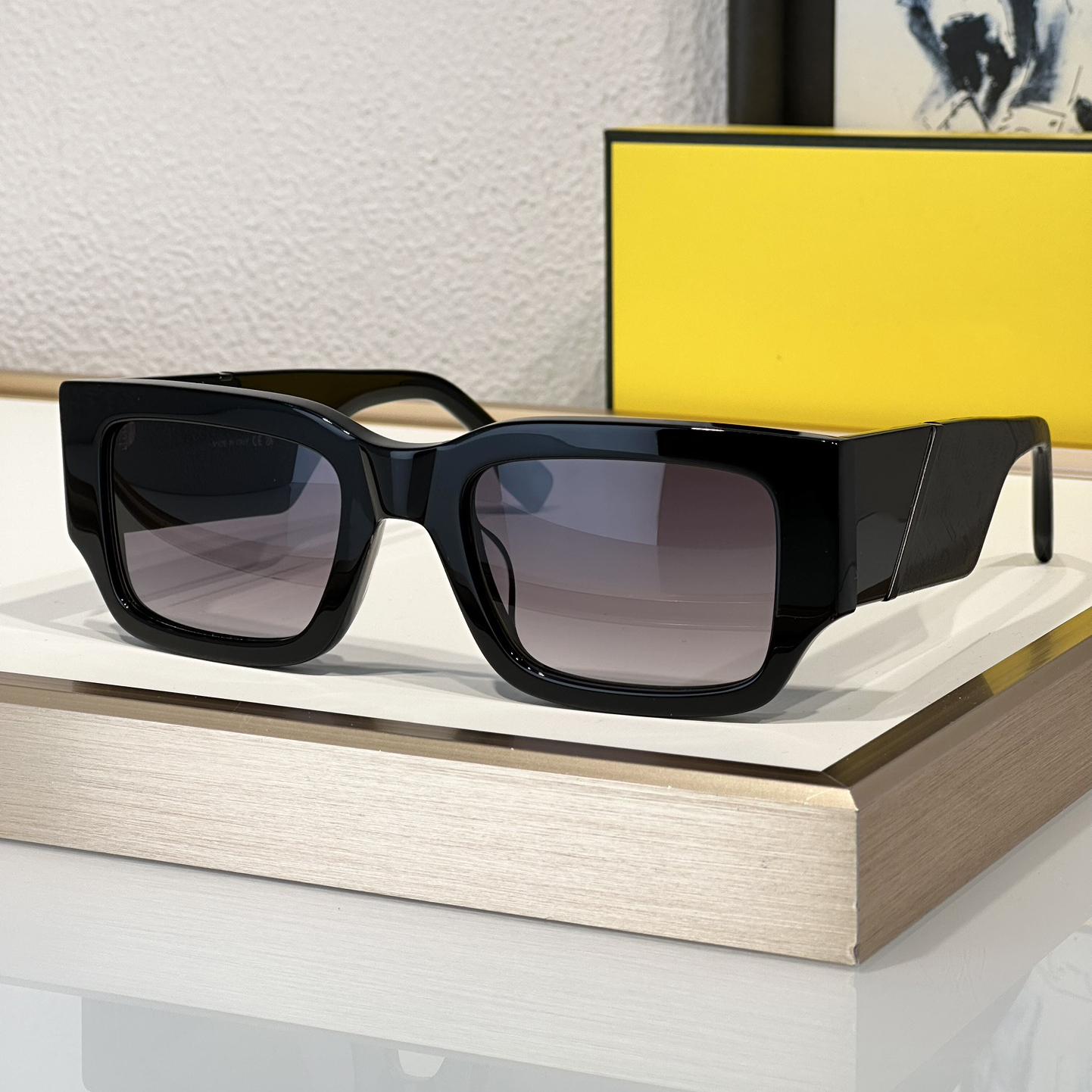 Popular Sunglasses For Men Women Designer 40131 Summer Fashion Stylish High Street Traveler Style Anti-Ultraviolet Retro Plate Square Full Frame Glasses Random Box