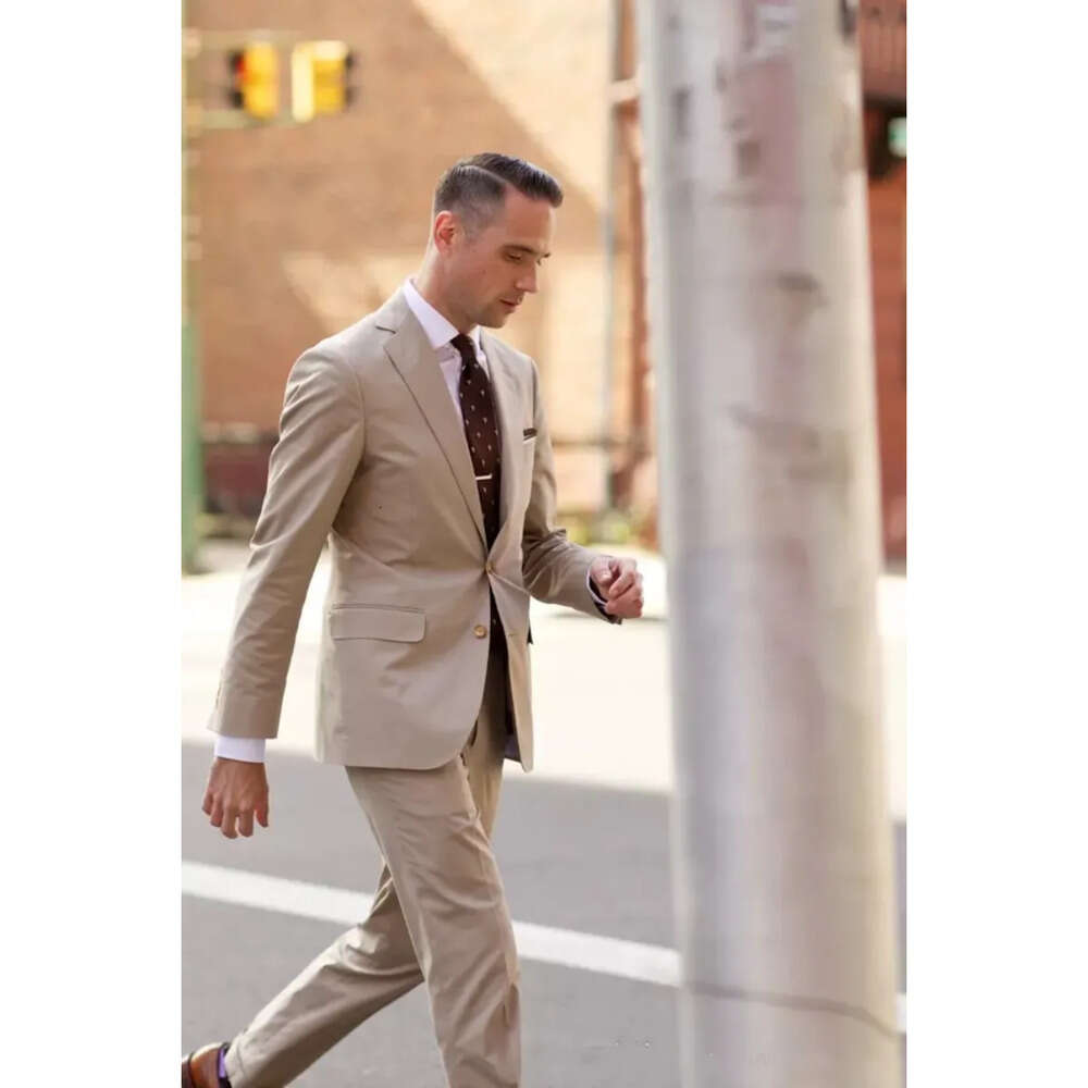 Mens Quality Brown Light Classy Tuxedos High Wedding Suits Two Pieces Groom Wear Cheap Formal Suit Jacket And Pants