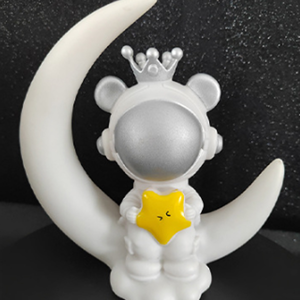 Cute Kid-Friendly Astronaut Lampshade with Cosmic Love Theme Ideal Gift for Little Explorers