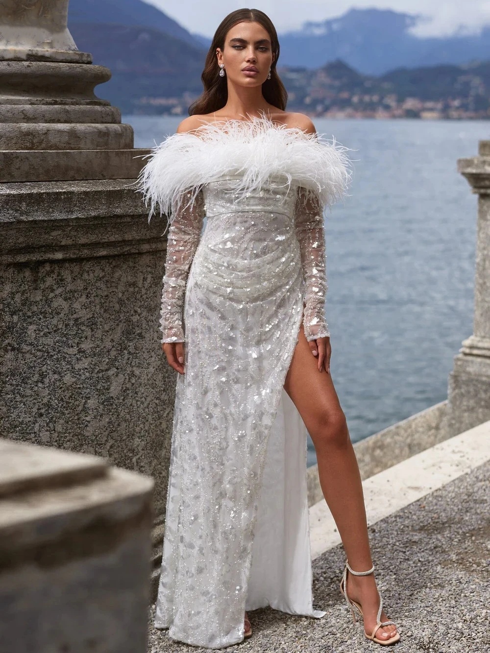 Glitter Wedding Dresses Feather Sequins Mermaid Bridal Gowns High Split Beading Custom Made Long Sleeve Bride Dress Vestidos De Novia