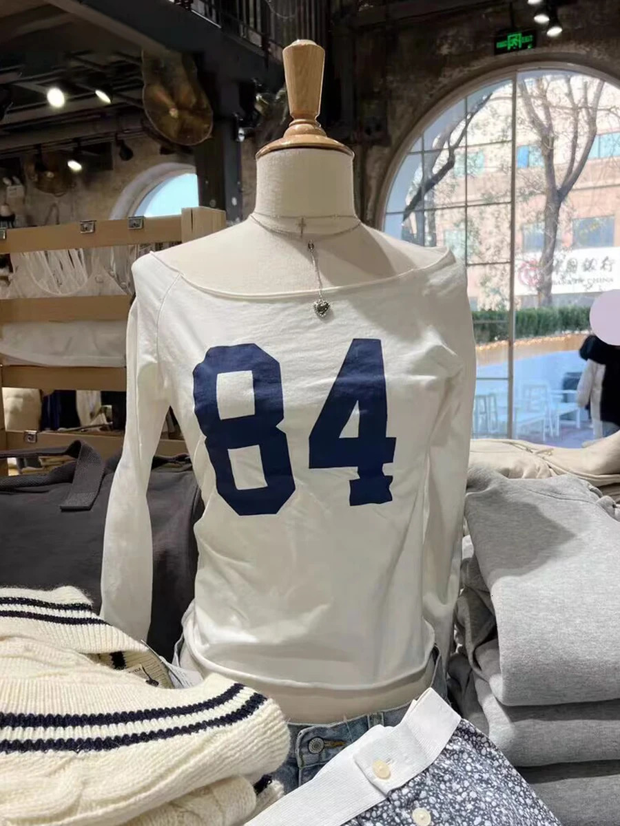 84 Print Raw Hem Long Sleeve T-shirt Woman Scoop Neck Slim Cotton Tee Top Casual Vintage Sweet Cute Streetwear Y2k Crop Tops 240506