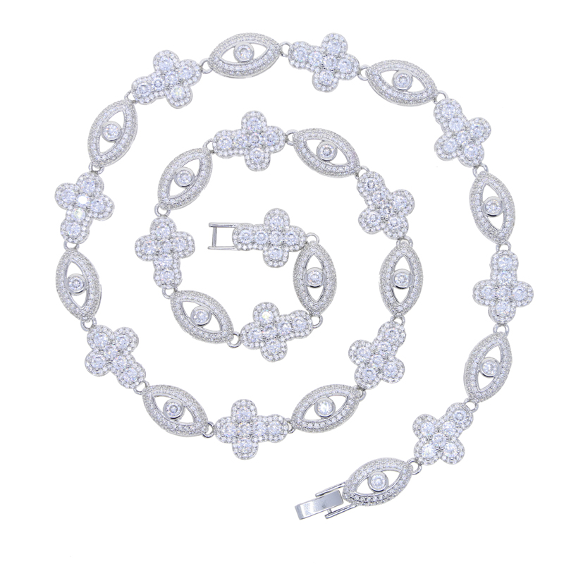 2024 New Arrived Fashion Eye Cross Necklaces Full Paved Iced Out Bling CZ Charm Link Choker Hip Hop Jewelry for Men Boy