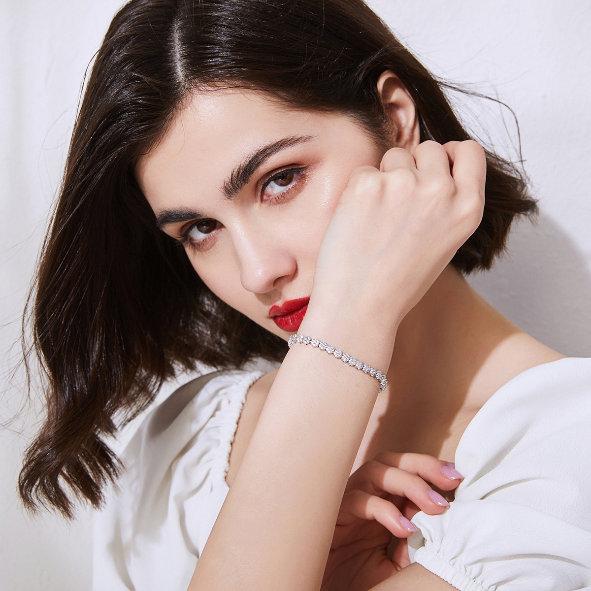 Designer Full Diamond Flower Bracelet for Women Brass AAA Zircon Pull Adjustable Party Daily Wedding Jewelry Free Shipping H260202