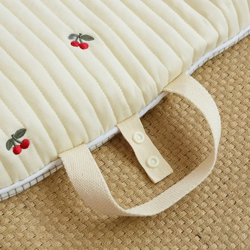 born baby embroidered cotton breathable napping pad folding portable mattress 240506